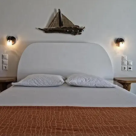 Plakes Sunset Hotel